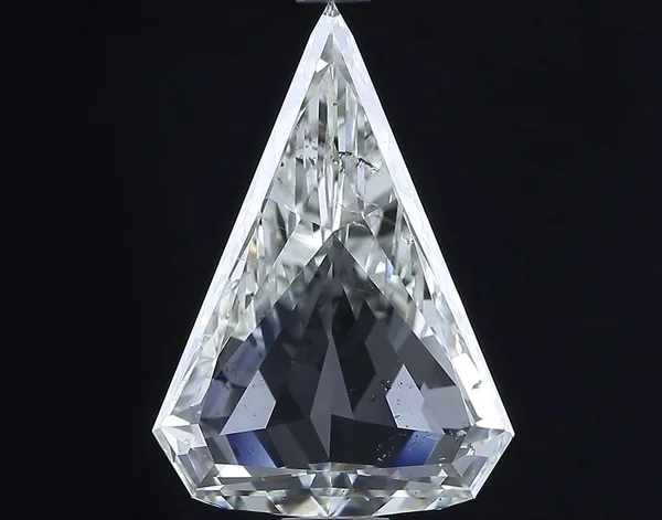 Pentagonal diamond